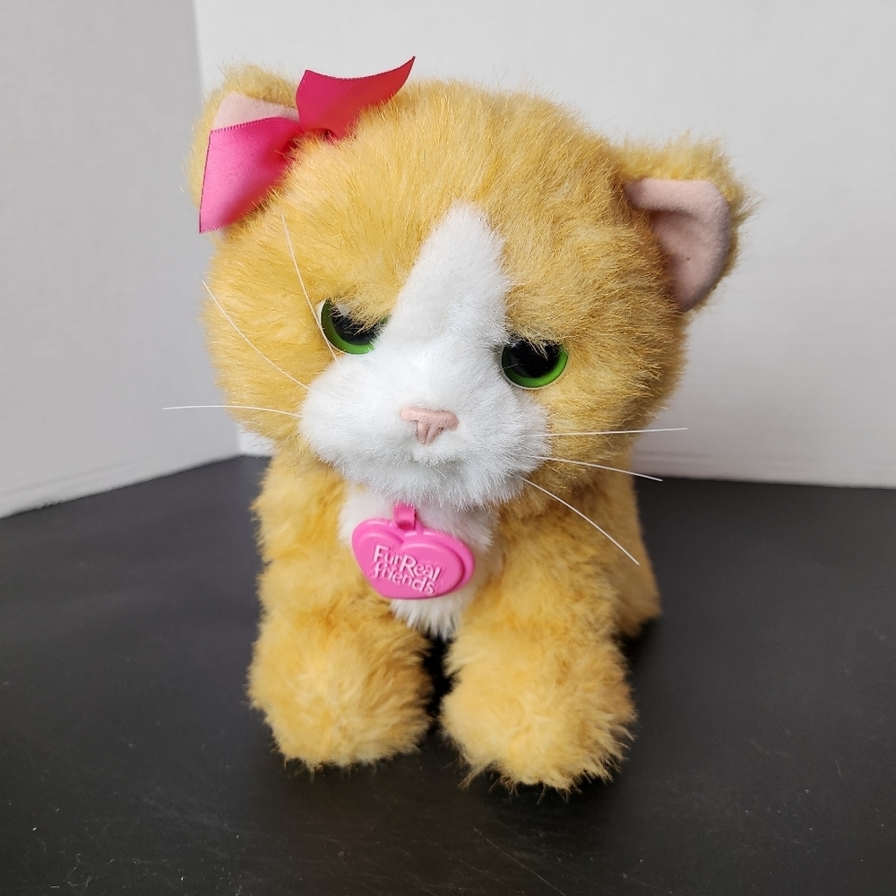FurReal Friends Daisy Kitty Plays With Me Toy by Hasbo